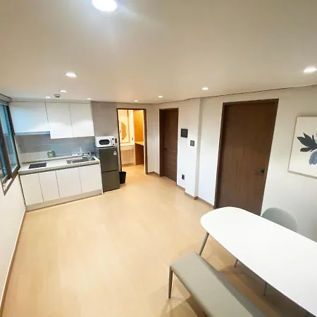 Luxe & Suite Room